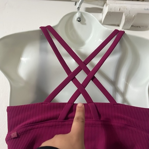Lululemon sports bra - Picture 4 of 5